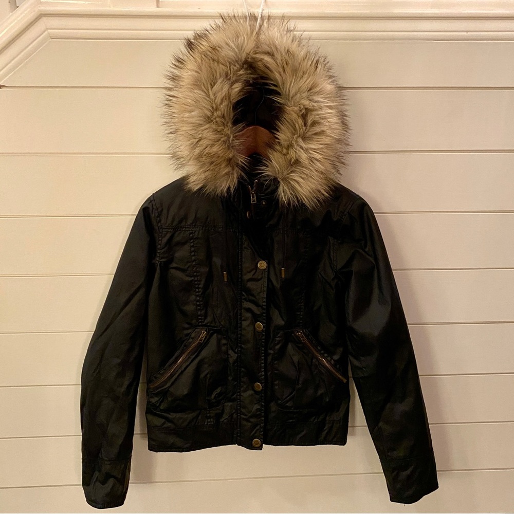Aeropostale Girl’s XS Black Coat with Fur Hood
